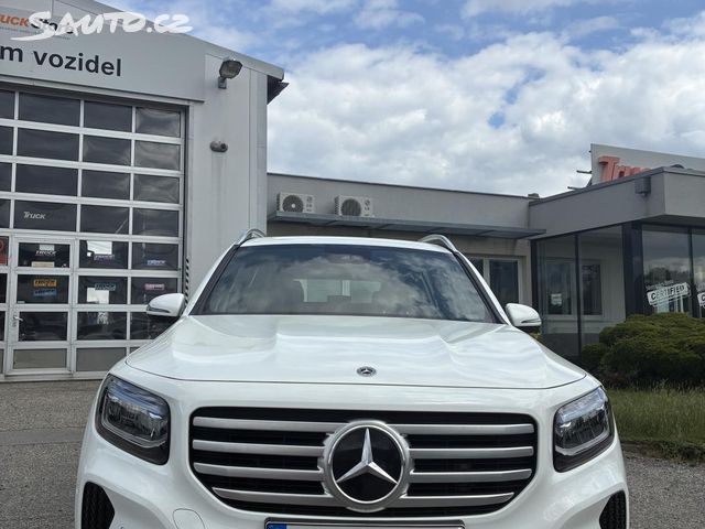 Mercedes GLB